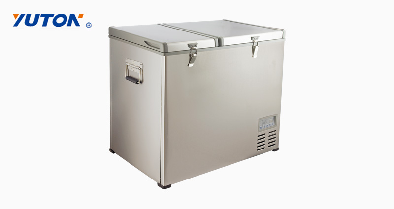 YT-B-120D 50L / 68L Pålitlig DC 12 / 24V bärbart kylskåp